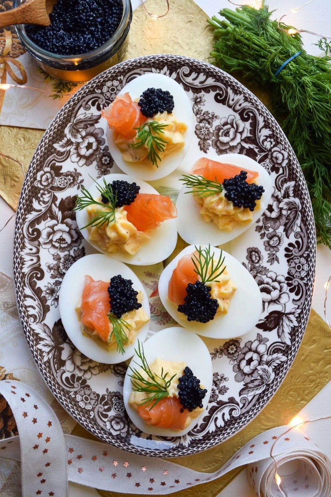 Saumon fumé & caviar en bouchée — Bouchées froides